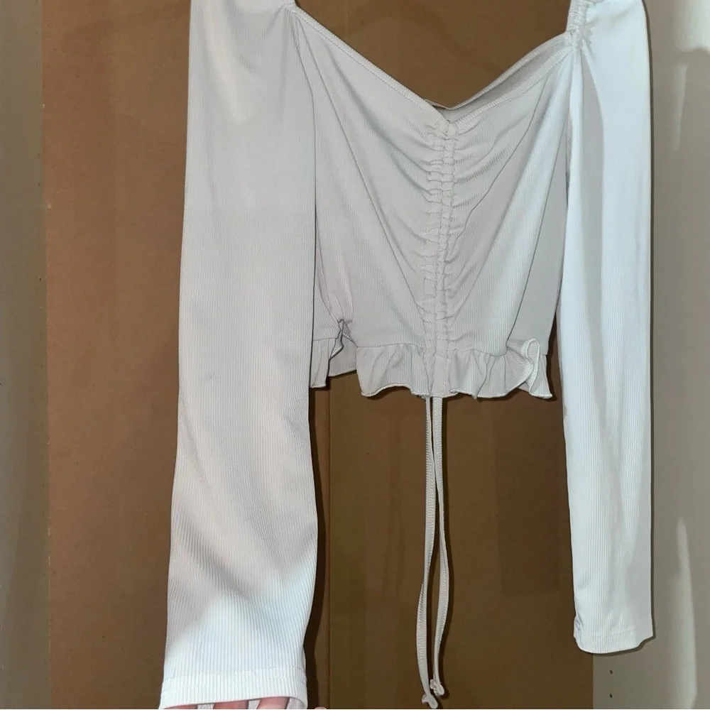 White Cropped Long Sleeve Shirt with Ruching and Ties - Picture 4 of 7